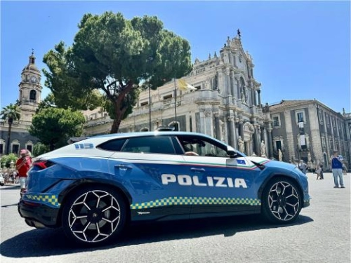 Catania, casa di tolleranza in centro storico: denunciata cittadina cinese 