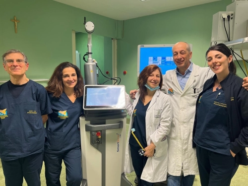 Tumori testa-collo. Grande risposta dei cittadini ad Acireale. Ultimo giorno per le visite gratuite al “Santa Marta e Santa Venera”
