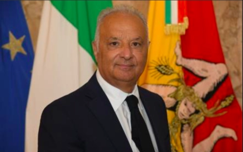 L'assessore regionale Barbagallo lascia l'incarico