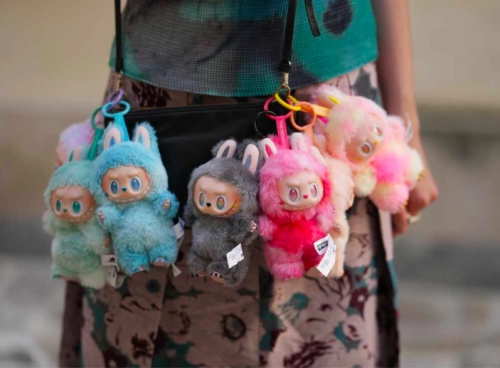 Labubu, a Palermo sequestrati 10mila peluche falsi